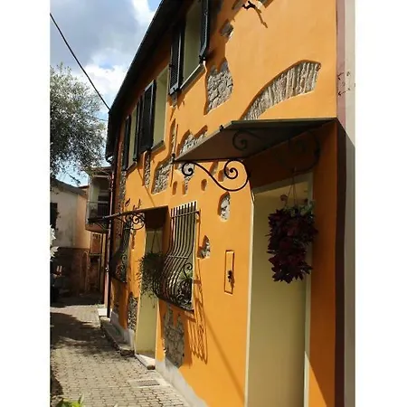 Casa Lorenza Apartment *